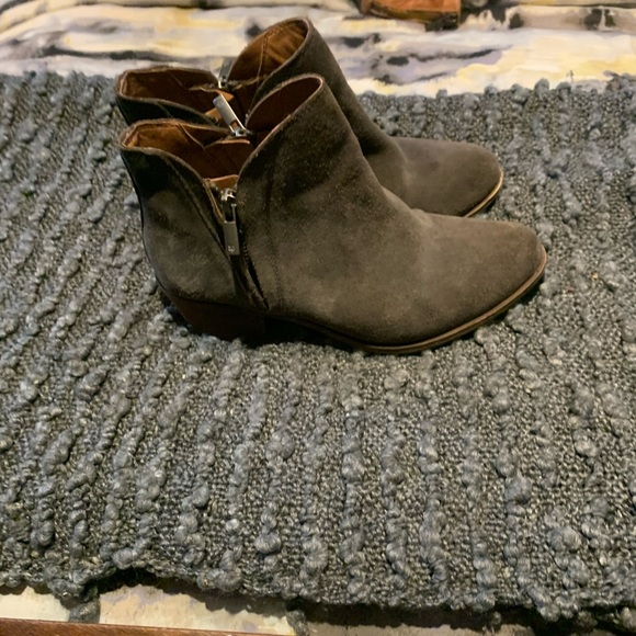 Booties - Picture 3 of 4